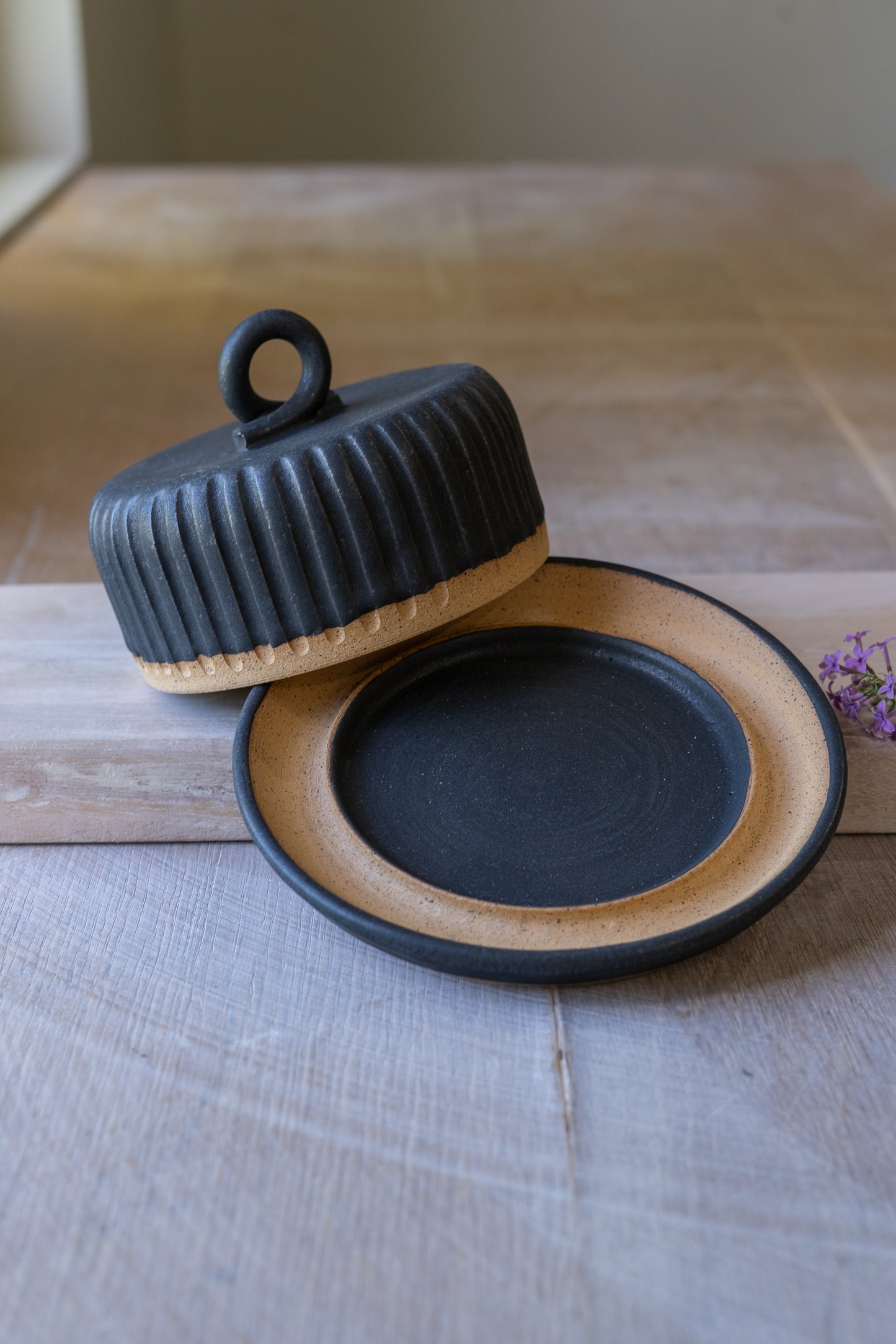Fluted Butter Dish in Black