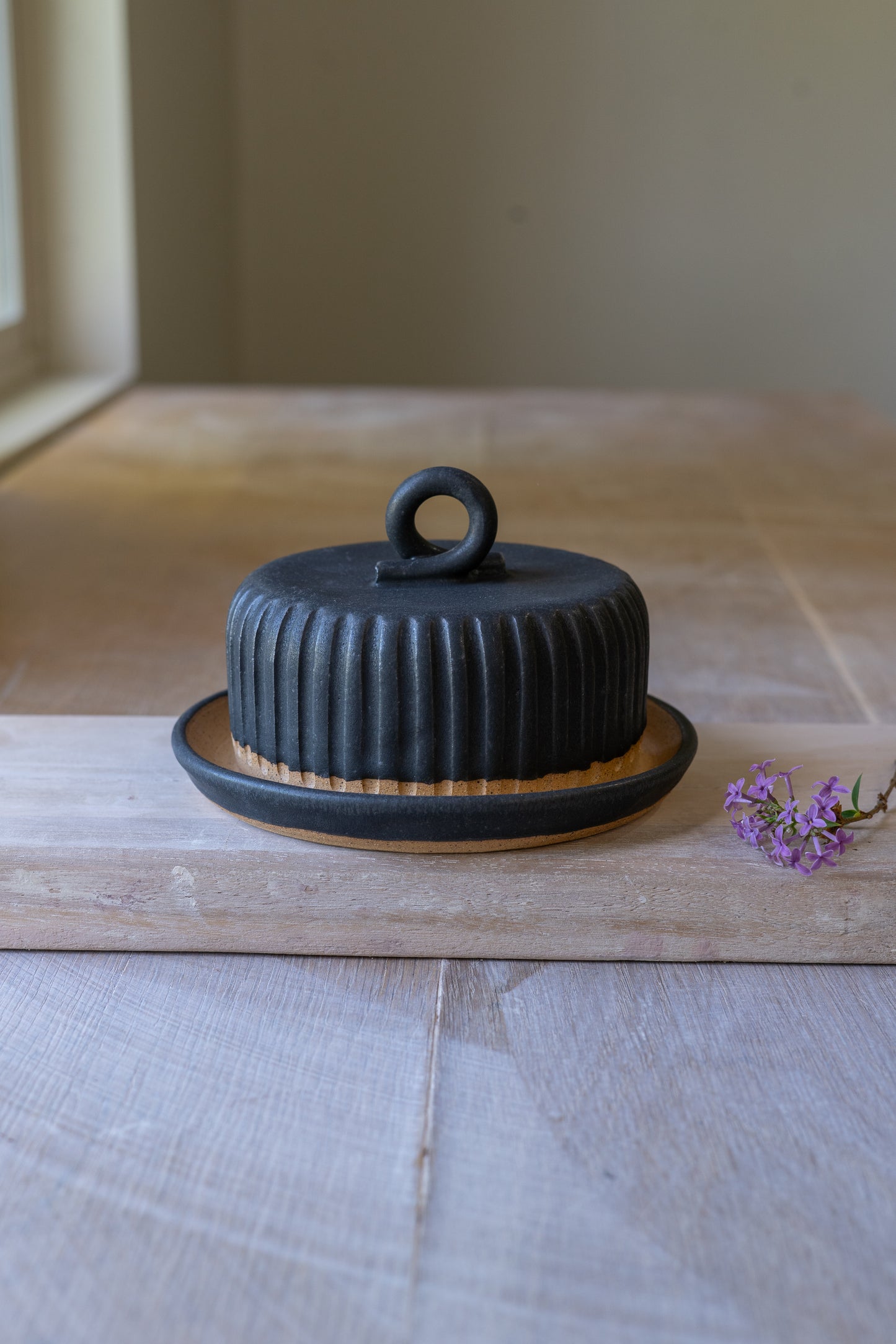 Fluted Butter Dish in Black