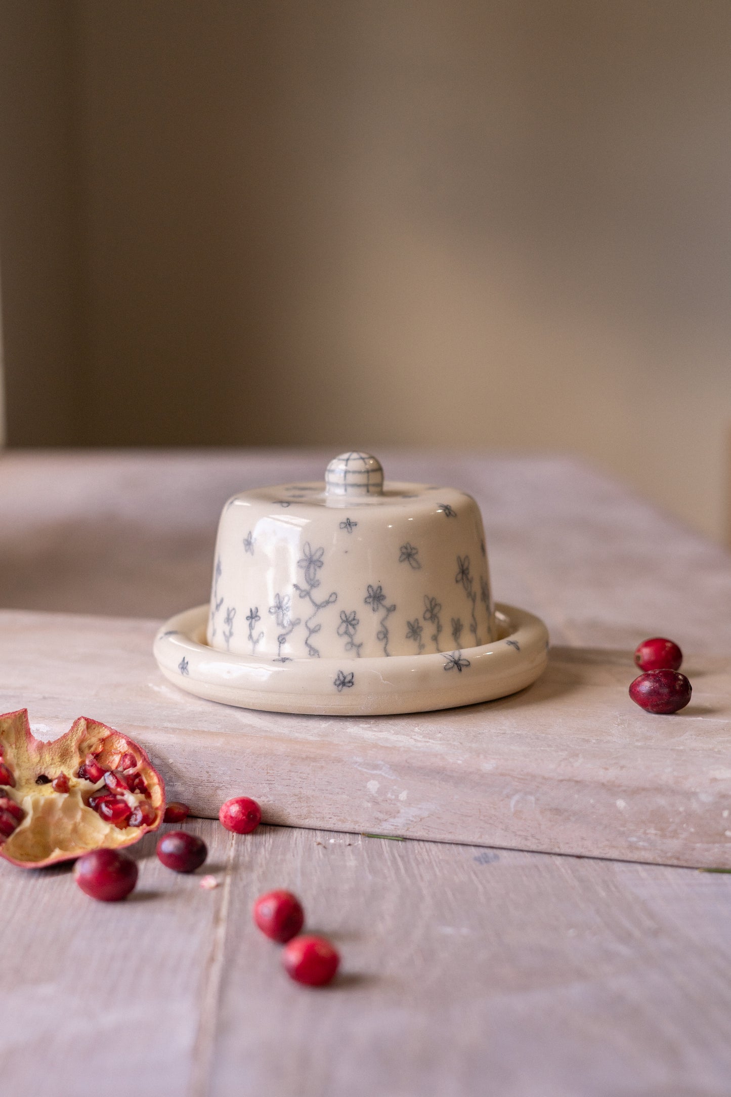 Donut Butter Dish in Ditsy Floral