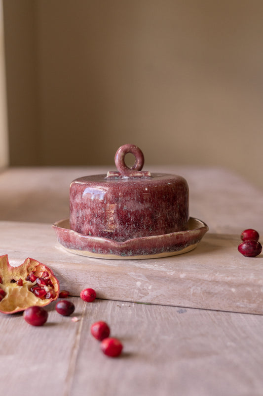 Classic Butter Dish in Burgundy