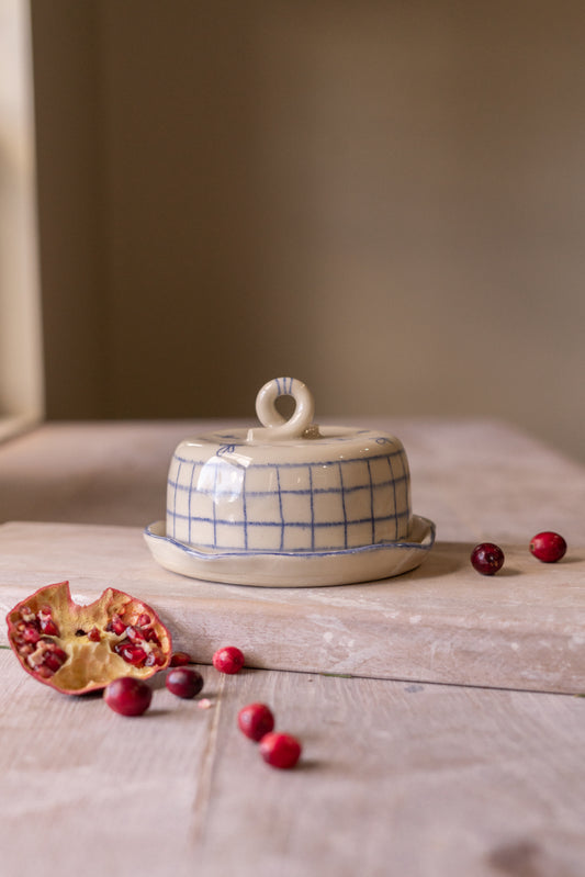 Ditsy Floral Butter Dish in Cobalt