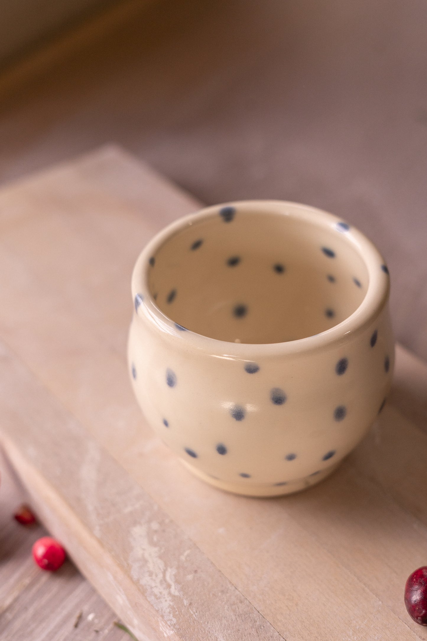 Curvy Cup in Blue Dots