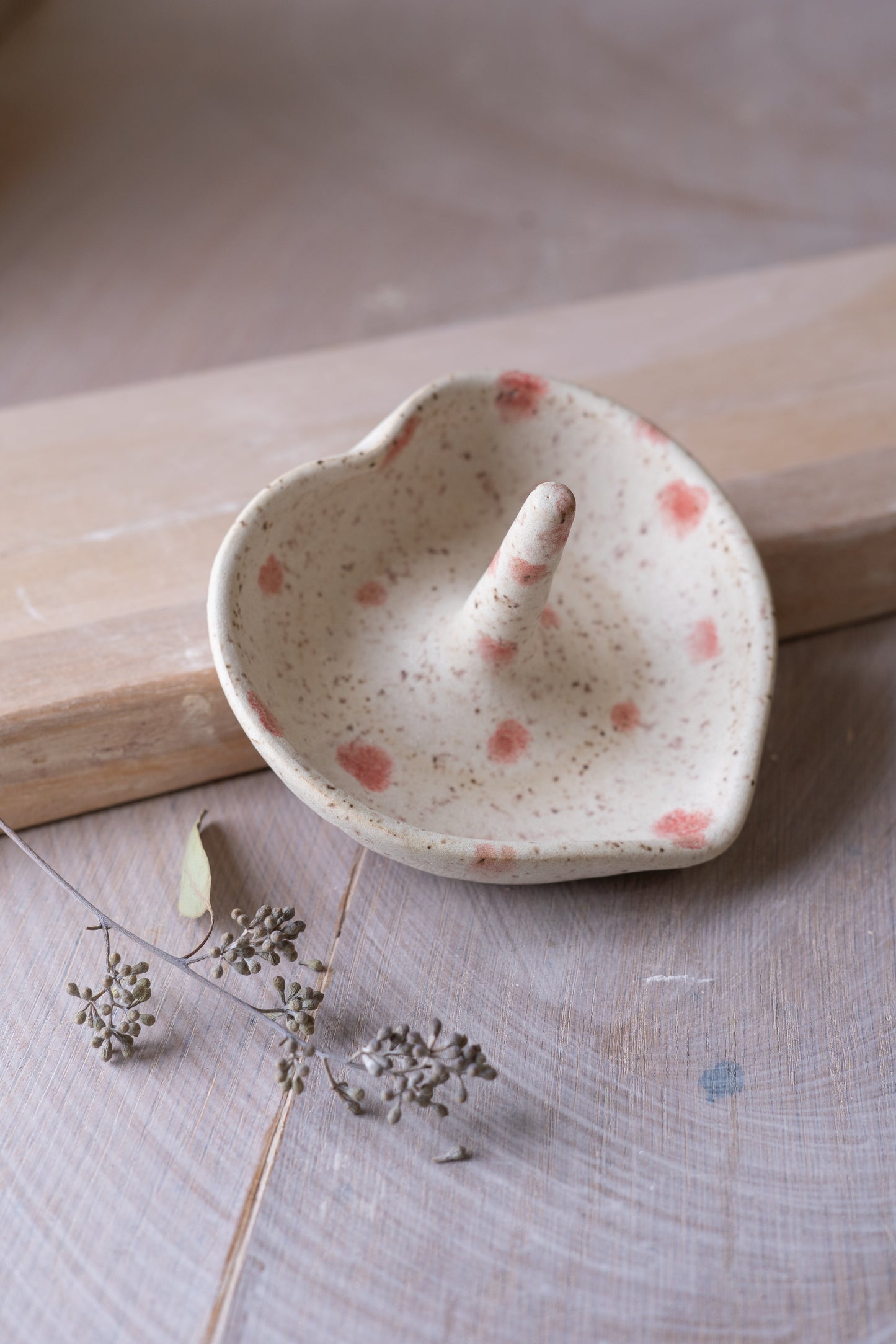 Speckled Jewelry Dish in Powdered Red