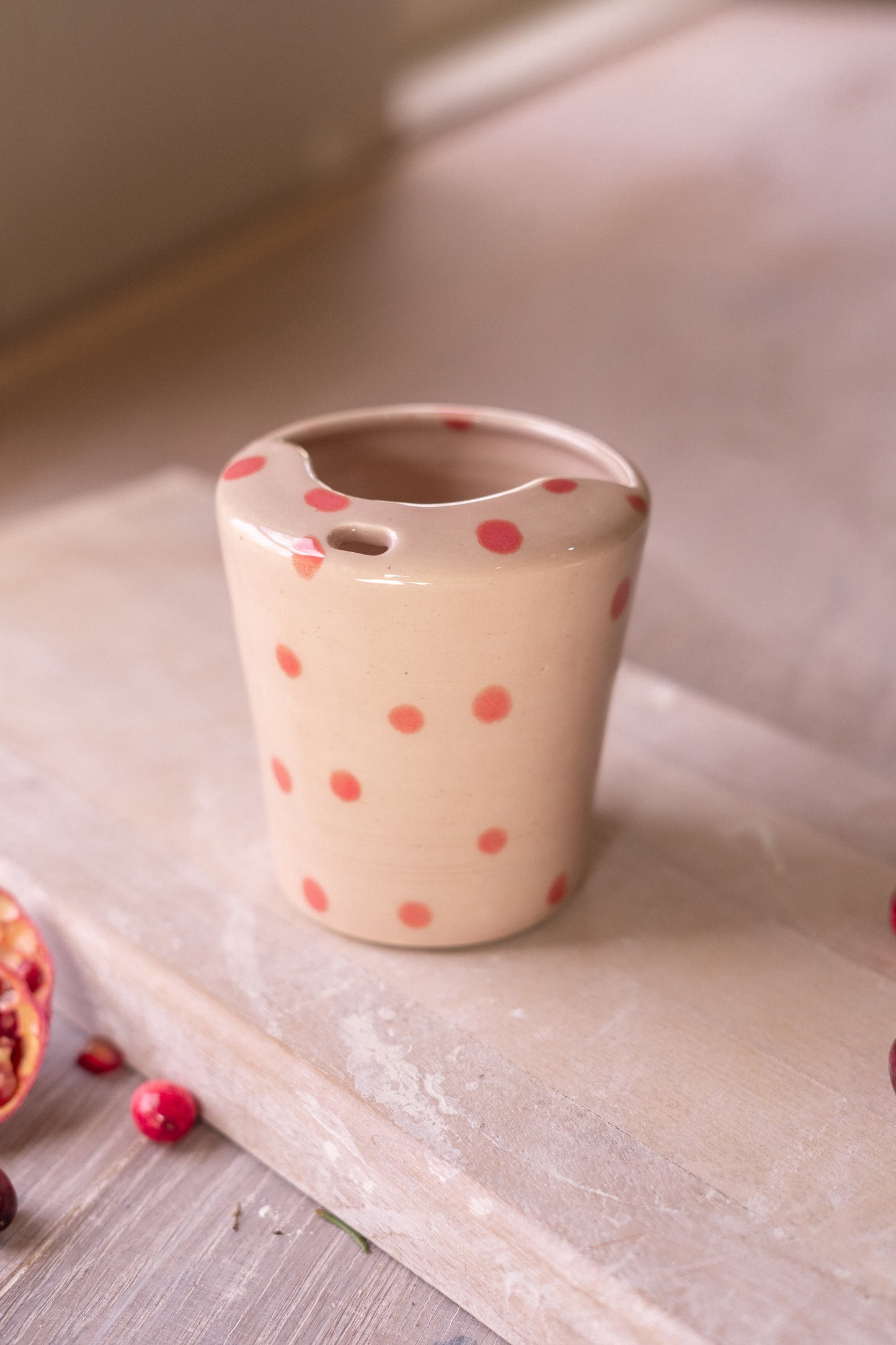 10 Oz Travel Cup in Strawberry