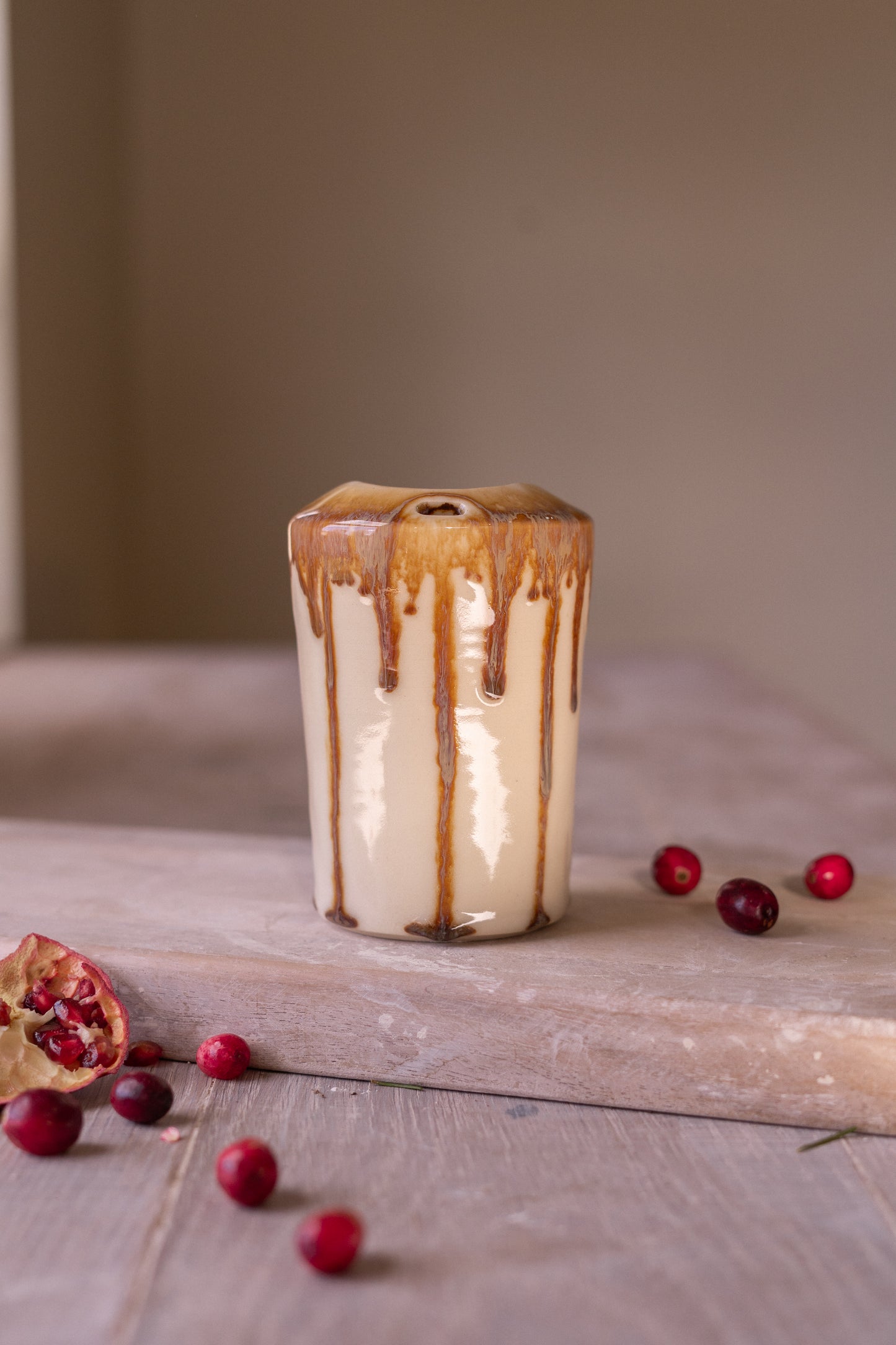 16 Oz Travel Cup in Brown Circus Stripe